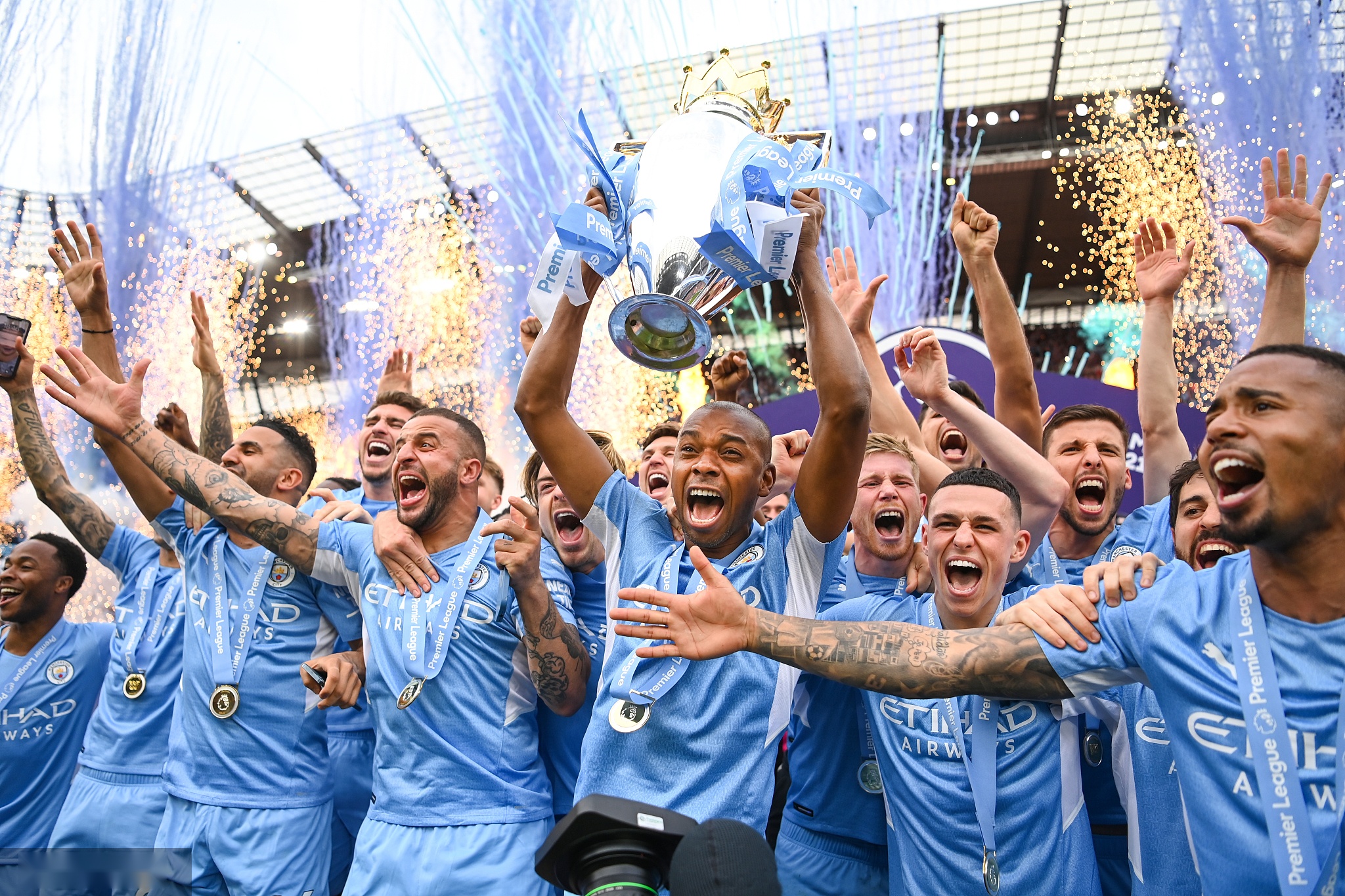 维尼修斯等 维尼修斯等