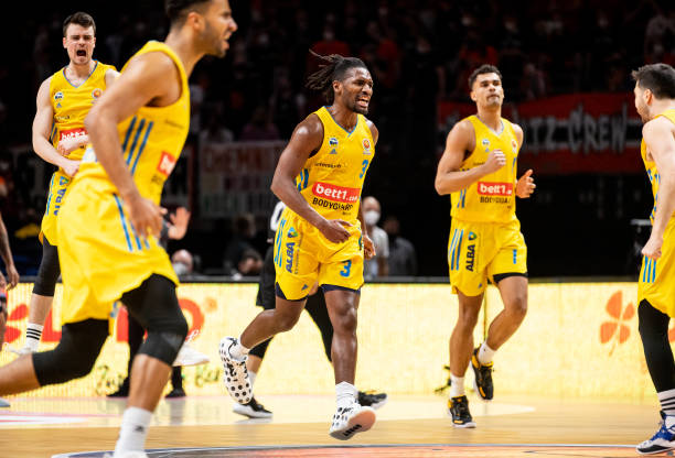 小卡唯一9 小卡唯一9