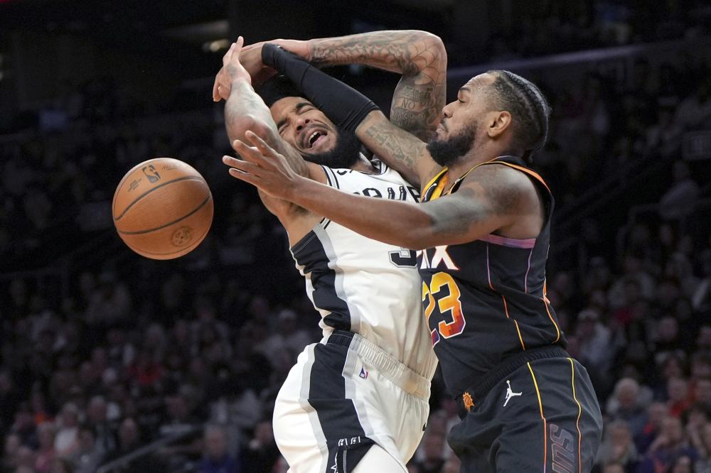 他始终位居 他始终位居